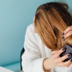 Przesuszone włosy? 11 naturalnych rytuałów, które przywrócą im miękkość i blask