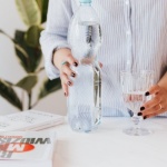 Domowa woda jak ze źródła: poznaj lampy UV, które neutralizują bakterie bez chemii