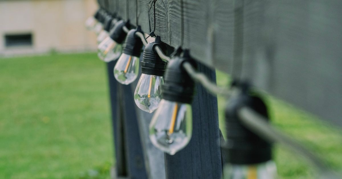 Rozświetl swój ogród ekologicznie: LED-y, które oszczędzają energię i tworzą magiczny klimat